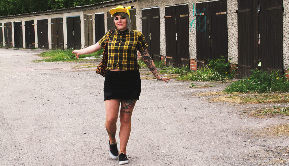 alternative, alternative fashion, alternative girl, alternative mode, altgirl, berlin, berlin fashion, berlin fashion blogger, berlin mode, berlin streetstyle, blogger, fashion blogger, girls with piercings, girls with tattoos, grunge, grunge fashion, grunge mode, mode, Punk, punk fashion, punk mode, punkgirl, punkmädchen, scenehair, snakebites, split hair, splithair, tattoomädchen, tattoomodel, pikachu, cap, pokemon, karohemd, karos, asos, rock, usedlook, used, destroyed, h&m, netzstrumpfhose, vans, leo, leopard, leomuster